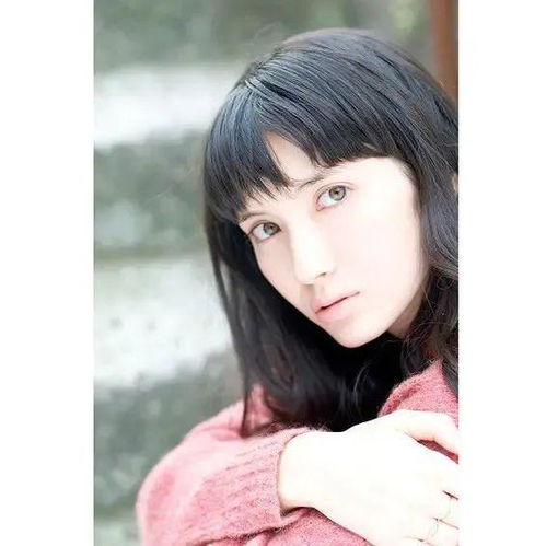 混血?dú)赓|(zhì)市川紗椰 皮膚白皙,身材高挑,一見(jiàn)傾心